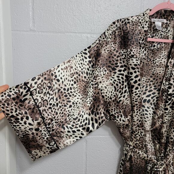 Satin Animal Print Robe - Picture 5 of 9